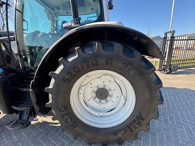 Трактор Valtra N104 Hitech5 met voorlader 4700 uur!: фото 20