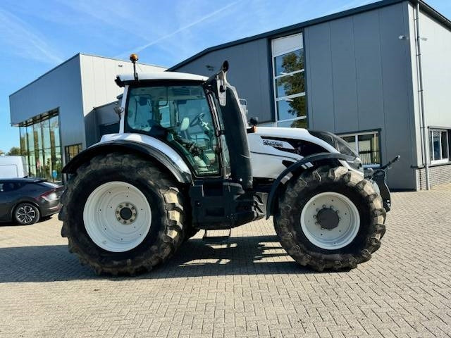 Valtra T214 Versu - Трактор: фото 4 Valtra T214 Versu - Трактор: фото 4