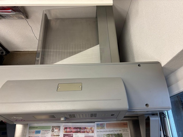 POLAR 66 - Бумагорезательная машина: фото 3 POLAR 66 - Бумагорезательная машина: фото 3