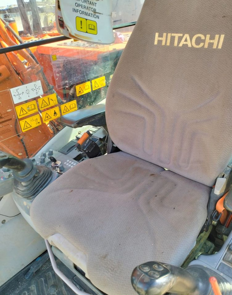 Hitachi ZX130 LCN-6 - Гусеничный экскаватор: фото 5 Hitachi ZX130 LCN-6 - Гусеничный экскаватор: фото 5
