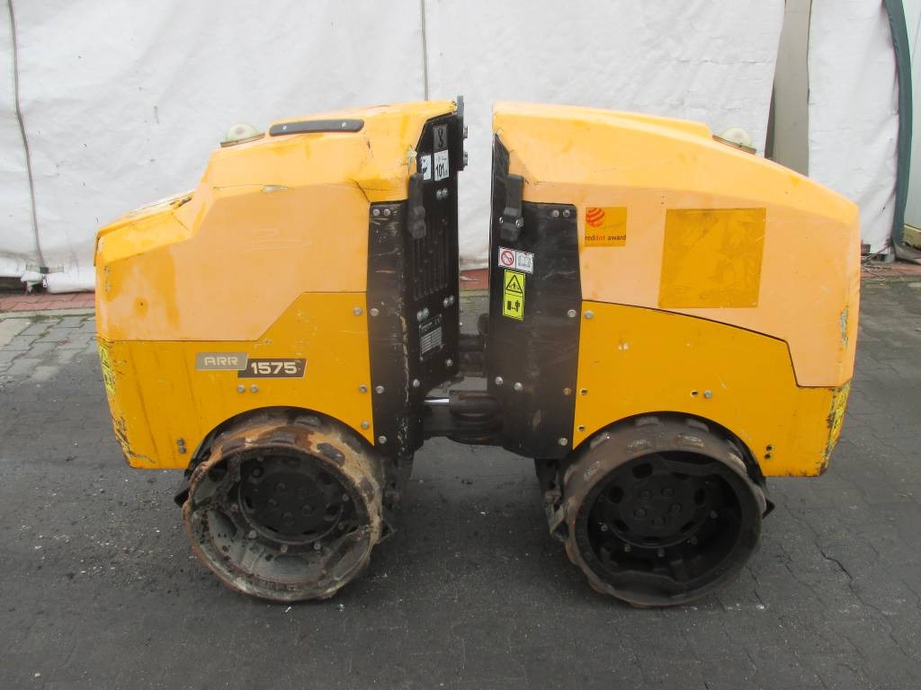 Ammann ARR 1575 - Дорожный каток: фото 1 Ammann ARR 1575 - Дорожный каток: фото 1