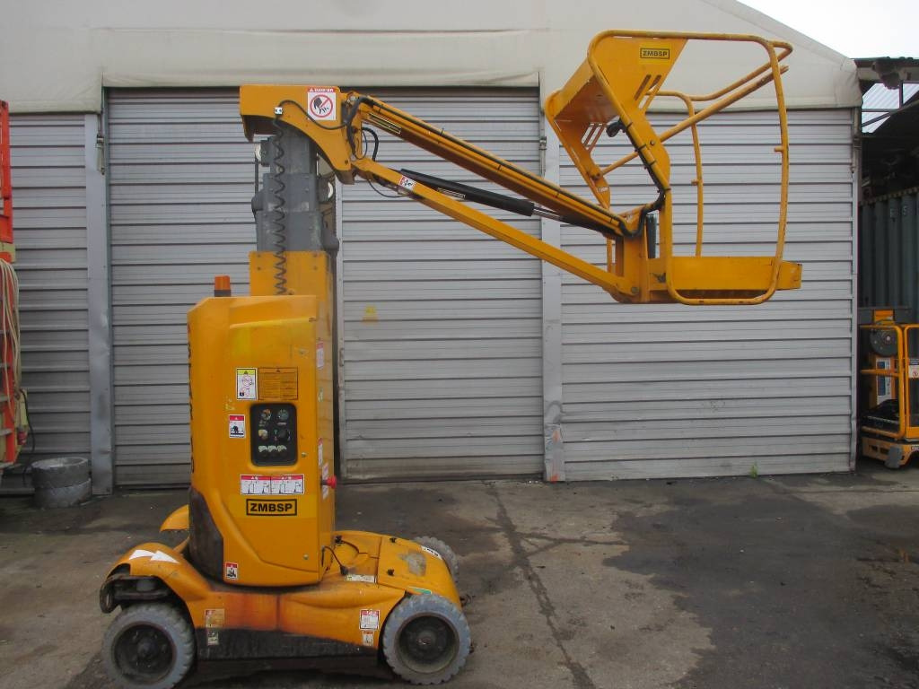 Haulotte Star 10 - Вертикальный мачтовый подъемник: фото 1 Haulotte Star 10 - Вертикальный мачтовый подъемник: фото 1