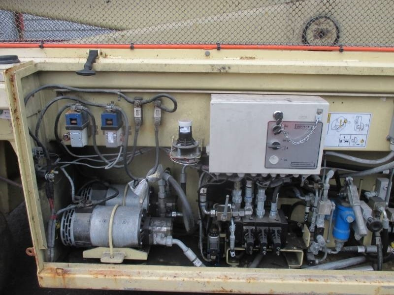 Ножничный подъемник JLG Liftlux 180-12: фото 11