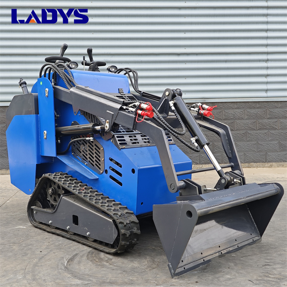 LADYS Free Shipping Mini Skid Steer Loader Compact Track Electric/Diesel Chinese Mini Skid Steer Loader For Sale With Mini Skid Steer Attachments 4 In 1 Bucket - Мини-погрузчик с бортовым поворотом: фото 3 LADYS Free Shipping Mini Skid Steer Loader Compact Track Electric/Diesel Chinese Mini Skid Steer Loader For Sale With Mini Skid Steer Attachments 4 In 1 Bucket - Мини-погрузчик с бортовым поворотом: фото 3