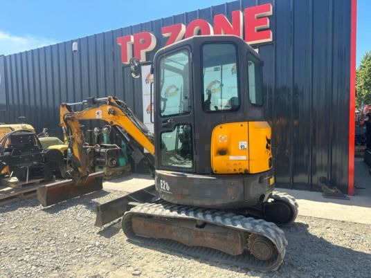 Bobcat E26 cabine a 21500 € HT - Мини-экскаватор: фото 2 Bobcat E26 cabine a 21500 € HT - Мини-экскаватор: фото 2