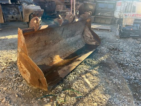 Godet chargeur pour Tracto - Ковш: фото 3 Godet chargeur pour Tracto - Ковш: фото 3