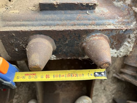 Godet de tranchée attache Volvo EC55 - Ковш: фото 4 Godet de tranchée attache Volvo EC55 - Ковш: фото 4