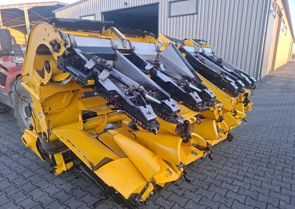 New Holland Przystawka Do Kukurydzy New Holland 8-75 8 rzedowa, 2013 Rok, Nie mlaowana, Stan Idealny - Жатка кукурузная: фото 4 New Holland Przystawka Do Kukurydzy New Holland 8-75 8 rzedowa, 2013 Rok, Nie mlaowana, Stan Idealny - Жатка кукурузная: фото 4