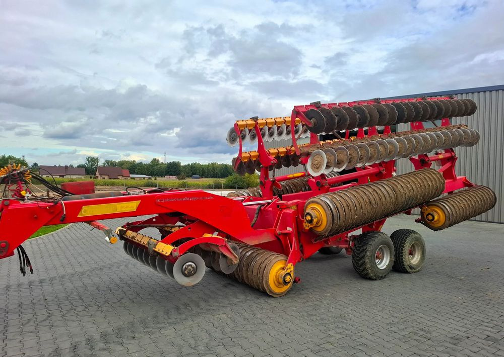 Väderstad Carrier 1225 XL 2011 rok , 12 metrów , Stan Bardzo Dobry - Техника для обработки почвы: фото 1 Väderstad Carrier 1225 XL 2011 rok , 12 metrów , Stan Bardzo Dobry - Техника для обработки почвы: фото 1