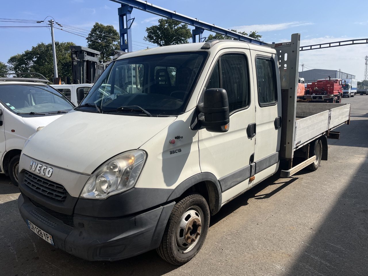 Iveco Daily 35c13 double cabine plateau - Малотоннажный бортовой грузовик: фото 1 Iveco Daily 35c13 double cabine plateau - Малотоннажный бортовой грузовик: фото 1
