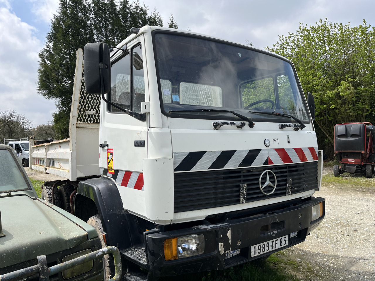 MERCEDES-BENZ 1314 benne 4x4 - Самосвал: фото 2 MERCEDES-BENZ 1314 benne 4x4 - Самосвал: фото 2