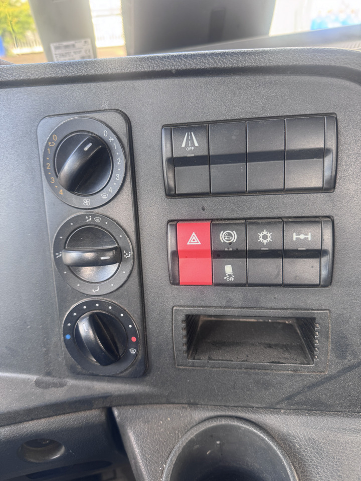 Самосвал MERCEDES-BENZ Atego 821: фото 11