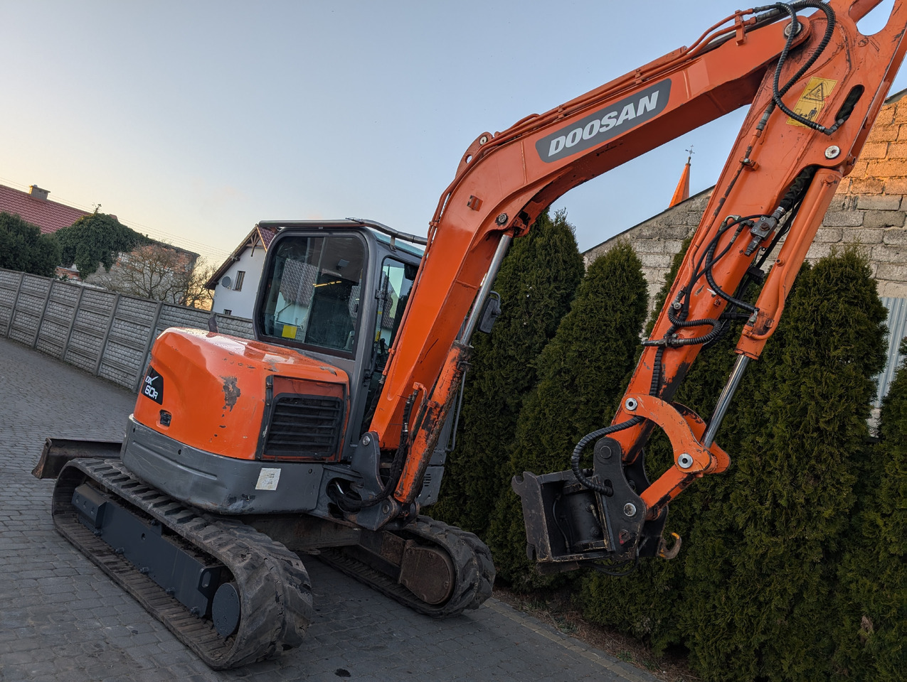 DOOSAN DX60R - Экскаватор: фото 3 DOOSAN DX60R - Экскаватор: фото 3