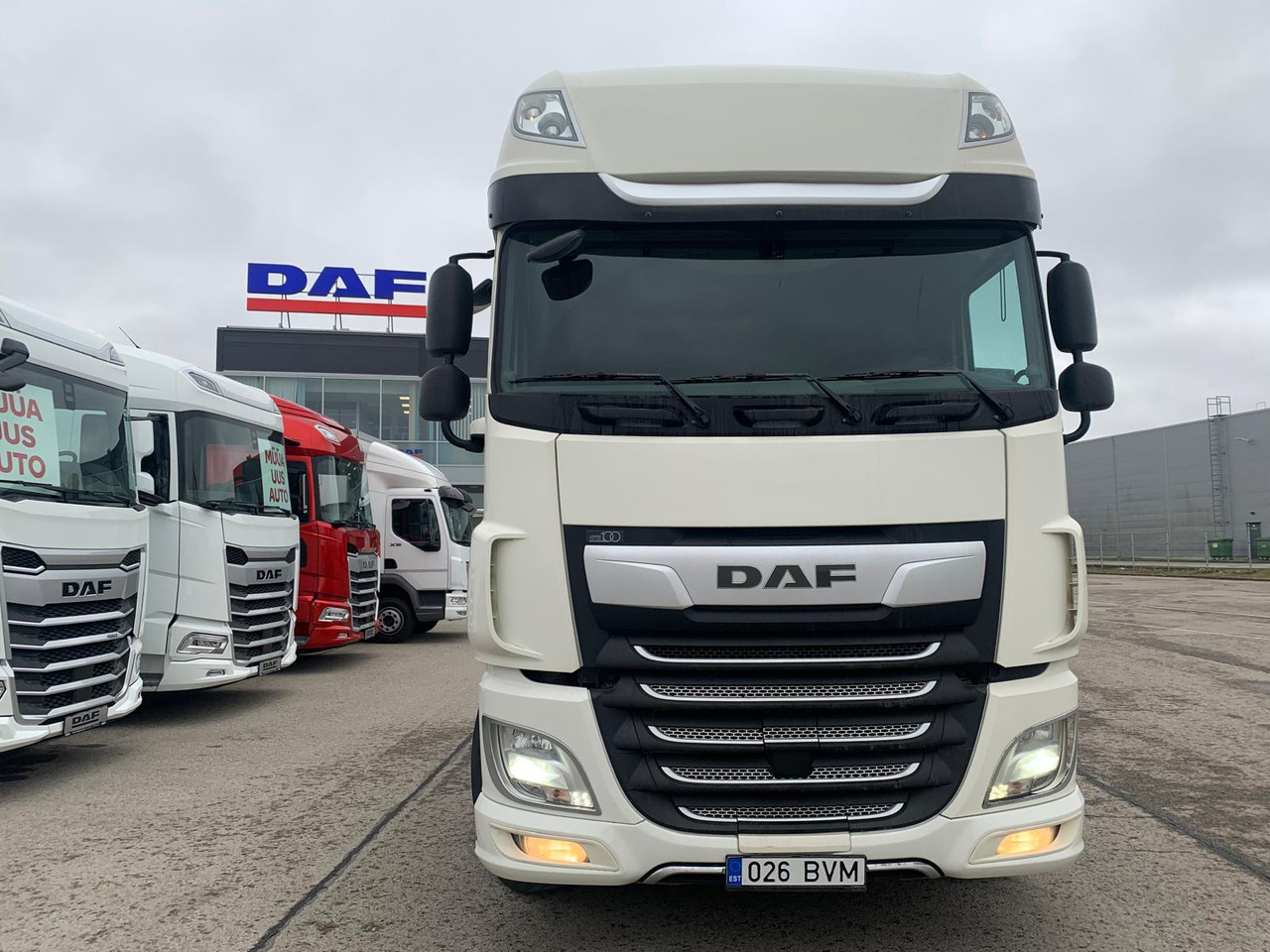 DAF XF480FT Push Floor Hydraulics - Тягач: фото 2 DAF XF480FT Push Floor Hydraulics - Тягач: фото 2