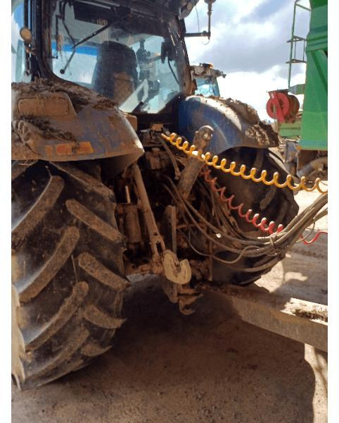 NEW-HOLLAND T7.270 AC - Трактор: фото 3 NEW-HOLLAND T7.270 AC - Трактор: фото 3