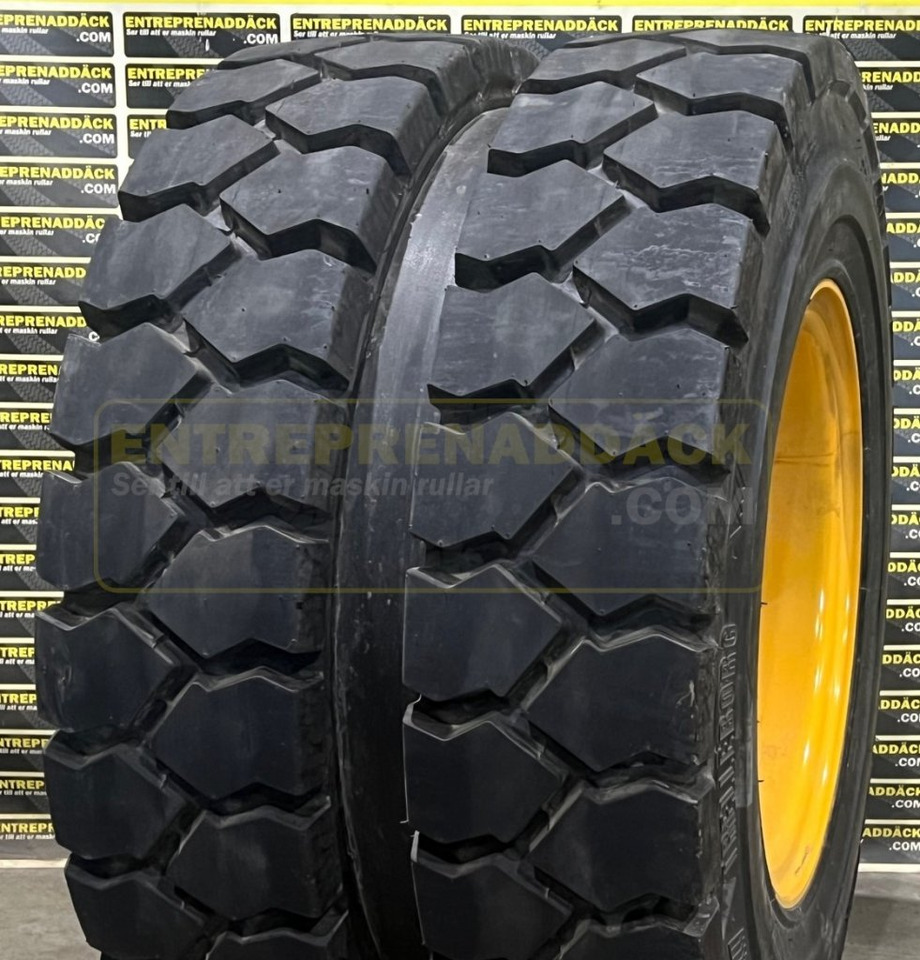 Trelleborg T-900 – Special wheel for excavators 9.00-20 - Колёсный экскаватор: фото 2 Trelleborg T-900 – Special wheel for excavators 9.00-20 - Колёсный экскаватор: фото 2