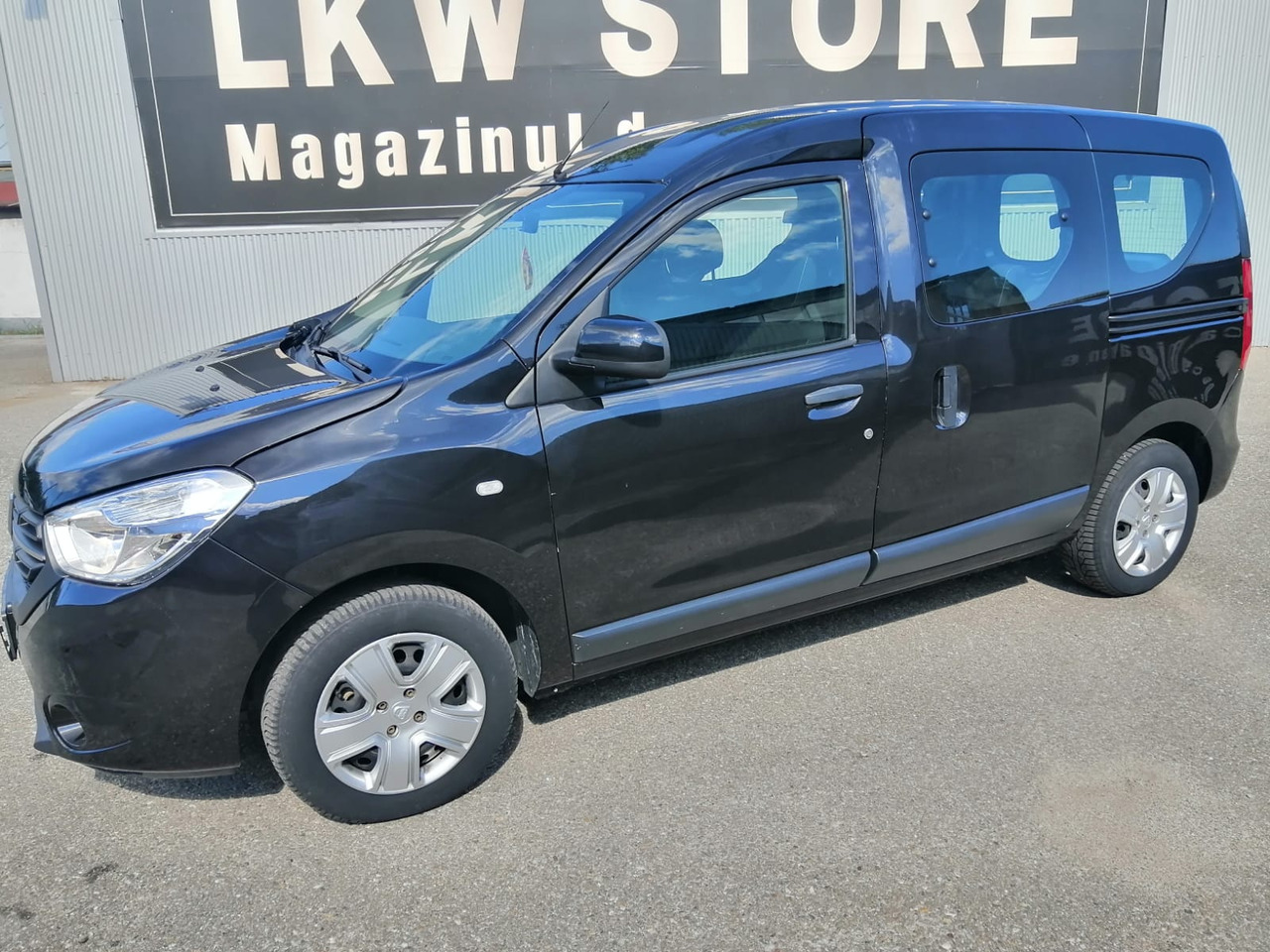 DACIA Dokker 1,6 sCE Comfort Benzina/GPL, TOP !!! - Грузопассажирский фургон: фото 4 DACIA Dokker 1,6 sCE Comfort Benzina/GPL, TOP !!! - Грузопассажирский фургон: фото 4