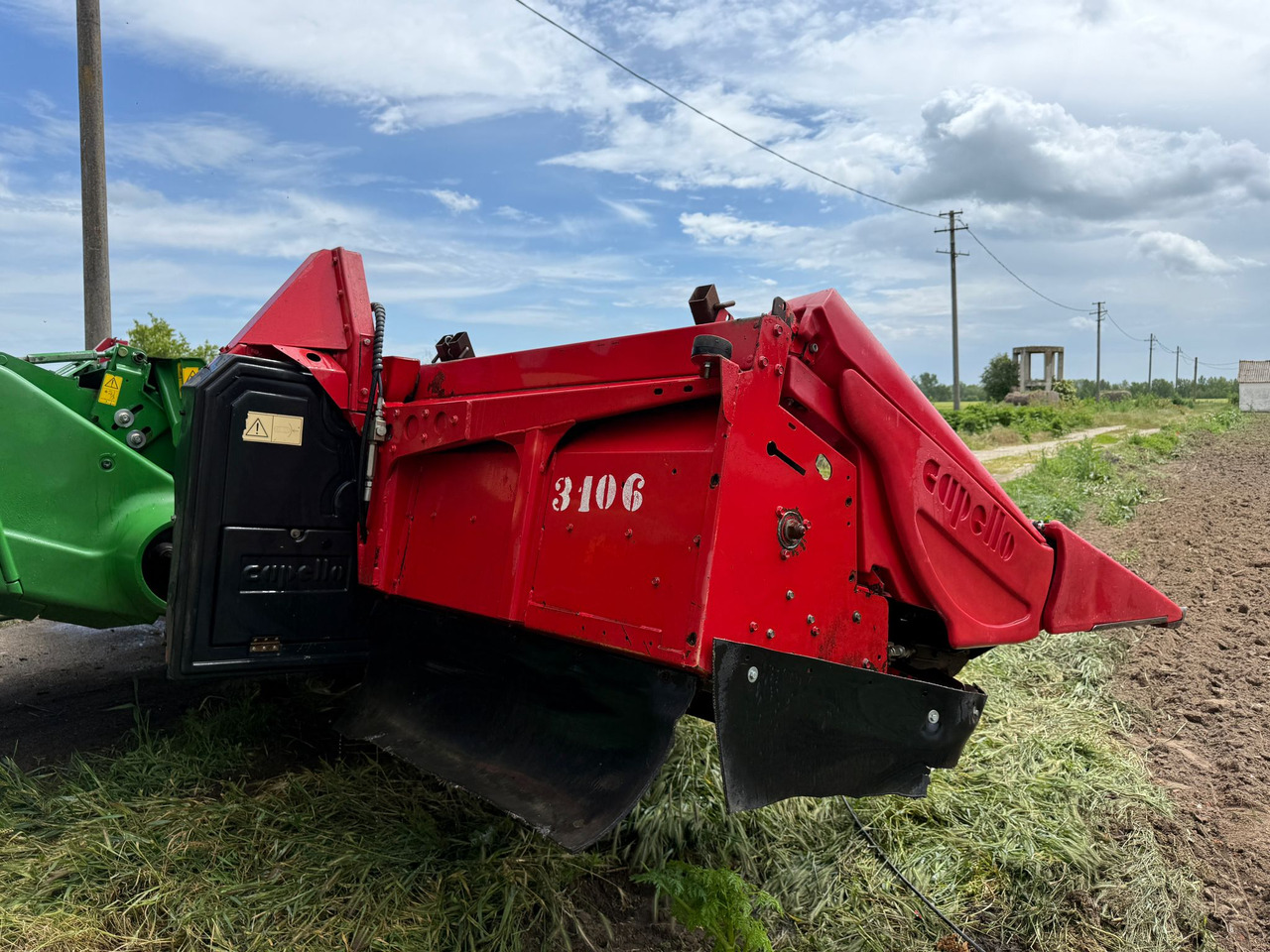 Hydraulic folding corn header Capello Quasar - Жатка кукурузная: фото 3 Hydraulic folding corn header Capello Quasar - Жатка кукурузная: фото 3