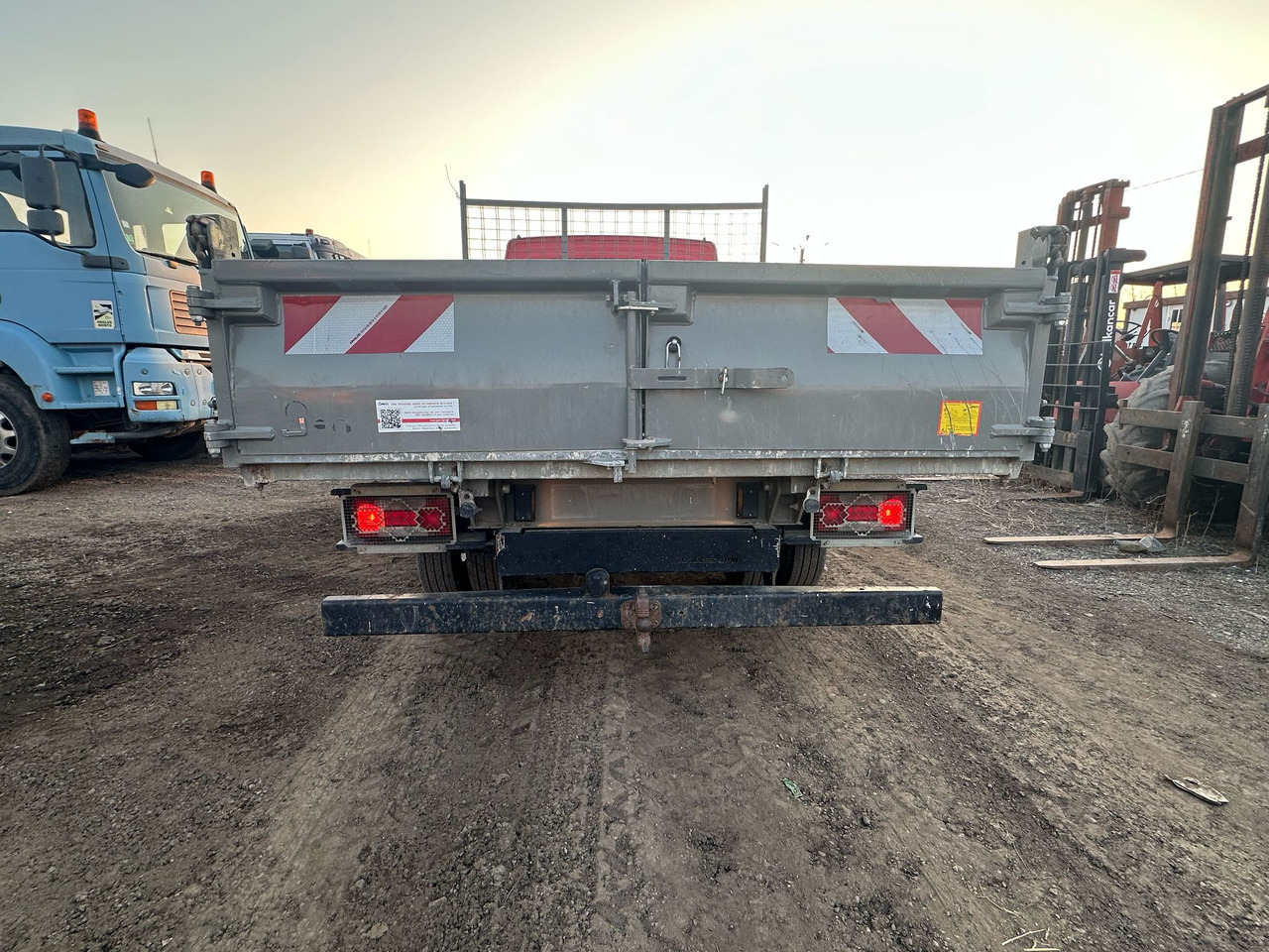 Iveco Daily Van - Малотоннажный самосвал: фото 4 Iveco Daily Van - Малотоннажный самосвал: фото 4