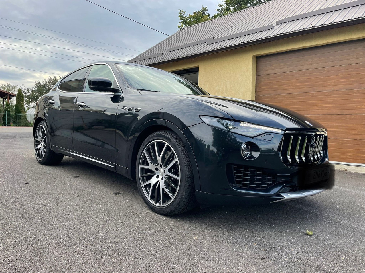 MASERATI LEVANTE 4X4 - Внедорожник: фото 4 MASERATI LEVANTE 4X4 - Внедорожник: фото 4