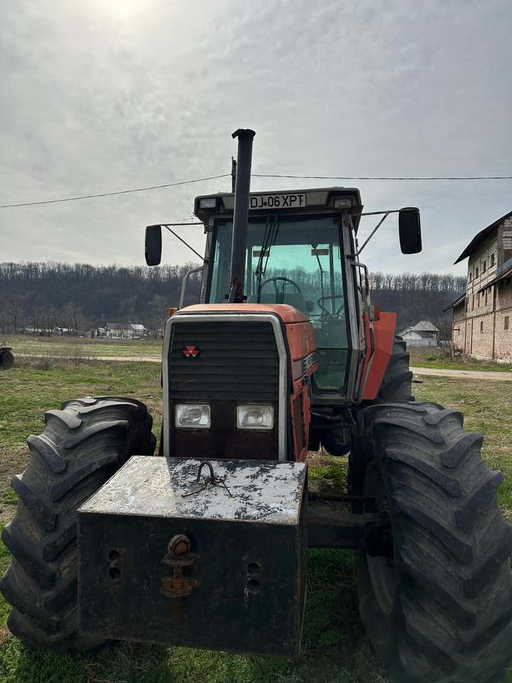 Tractor agricol Massey Ferguson 3655 - Трактор: фото 2 Tractor agricol Massey Ferguson 3655 - Трактор: фото 2