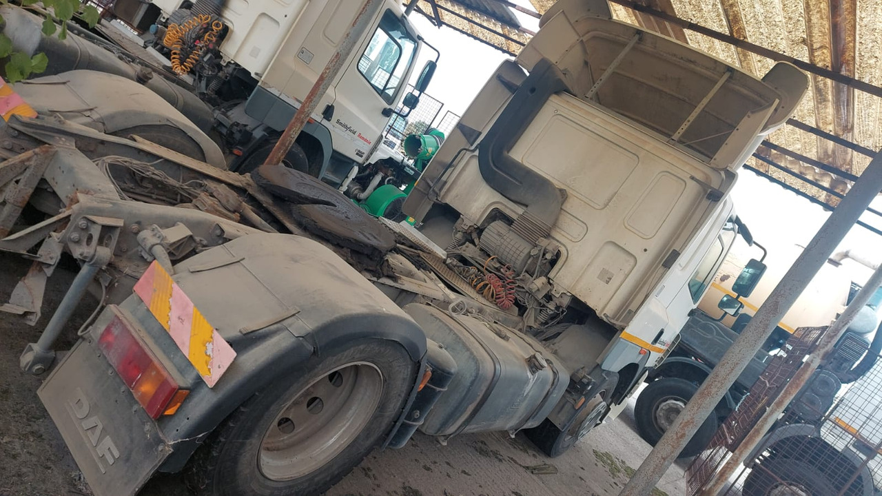 DAF CF 85.43 Tractor Head - Тягач: фото 2 DAF CF 85.43 Tractor Head - Тягач: фото 2