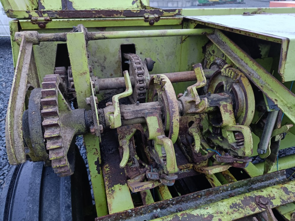 CLAAS Markant 50 sitoja - Пресс-подборщик тюковый: фото 1 CLAAS Markant 50 sitoja - Пресс-подборщик тюковый: фото 1