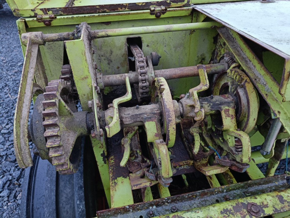 CLAAS Markant 50 sitoja - Пресс-подборщик тюковый: фото 3 CLAAS Markant 50 sitoja - Пресс-подборщик тюковый: фото 3