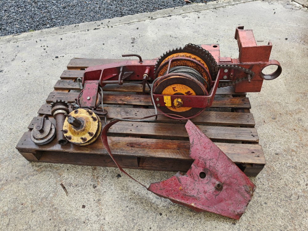 Remet Traktorivinssi - korjattavaksi - Дровокол: фото 3 Remet Traktorivinssi - korjattavaksi - Дровокол: фото 3