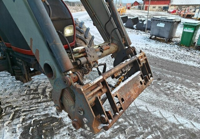 Valtra T190 HiTech etukuormaajalla - Трактор: фото 5 Valtra T190 HiTech etukuormaajalla - Трактор: фото 5
