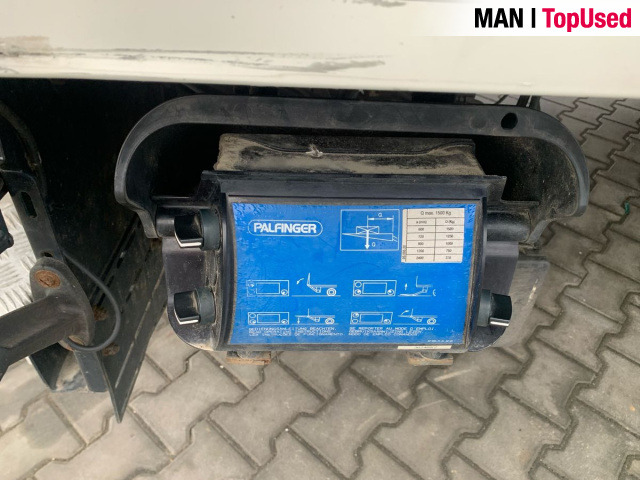 MAN TGL 12.220 4X2 BL skříň čelo - Грузовик с закрытым кузовом: фото 2 MAN TGL 12.220 4X2 BL skříň čelo - Грузовик с закрытым кузовом: фото 2