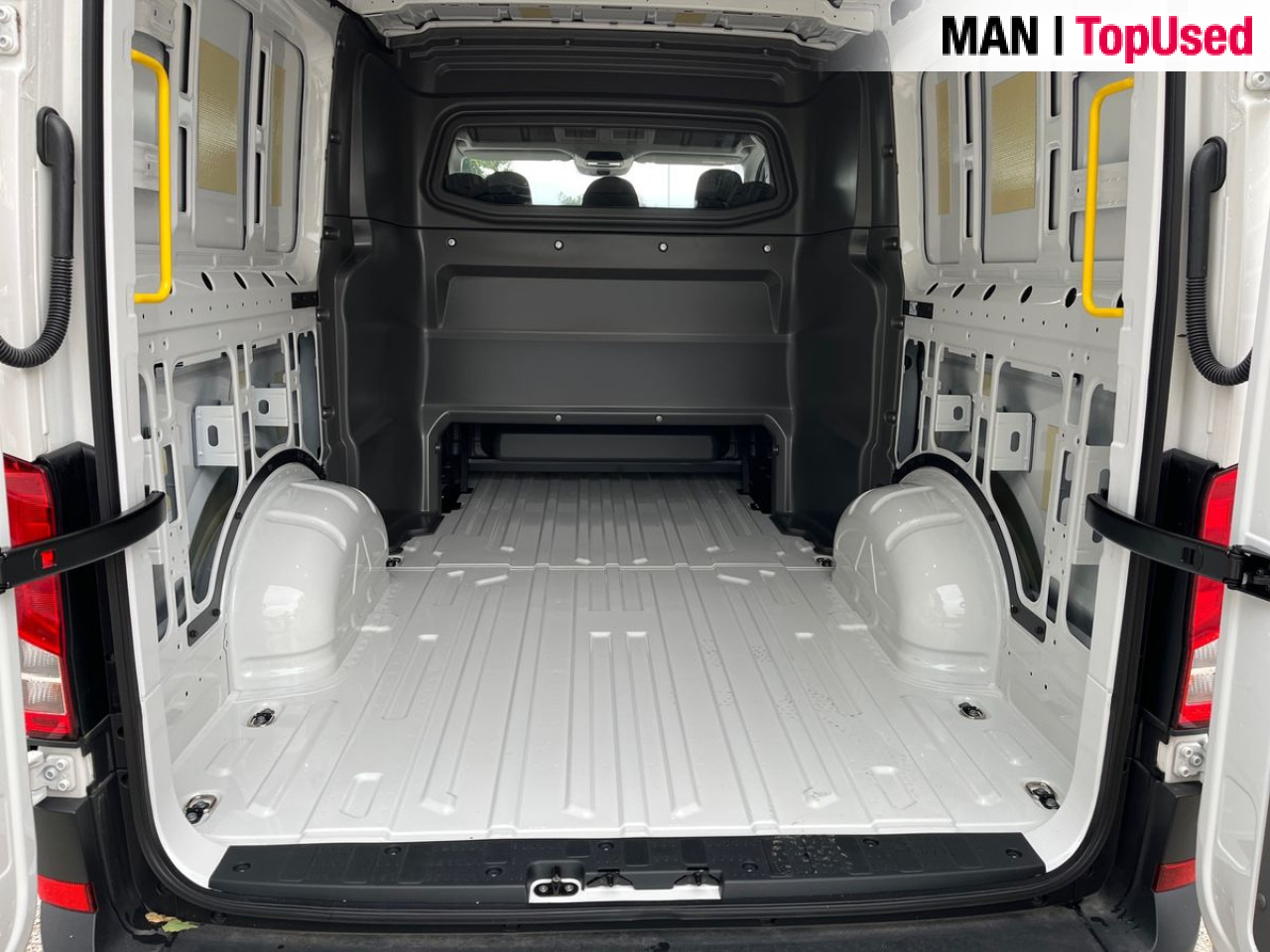 Новый Цельнометаллический фургон, Грузопассажирский фургон MAN TGE 3.180 4X2F SB: фото 6 Новый Цельнометаллический фургон, Грузопассажирский фургон MAN TGE 3.180 4X2F SB: фото 6