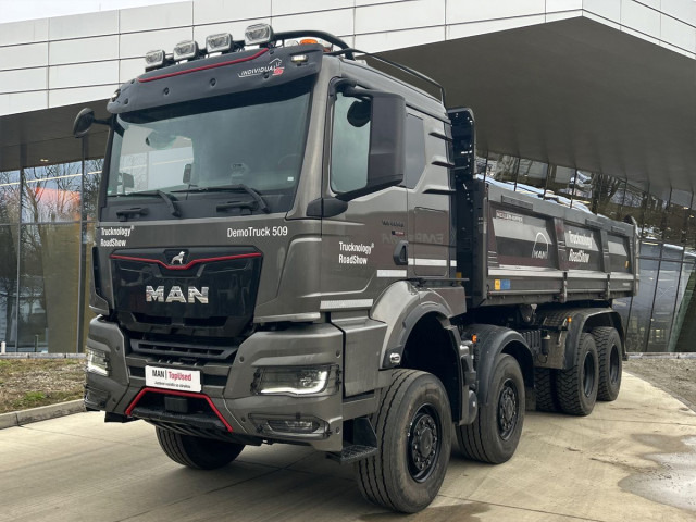 MAN TGS 41.540 8x8 BB CH - Малотоннажный самосвал: фото 1 MAN TGS 41.540 8x8 BB CH - Малотоннажный самосвал: фото 1