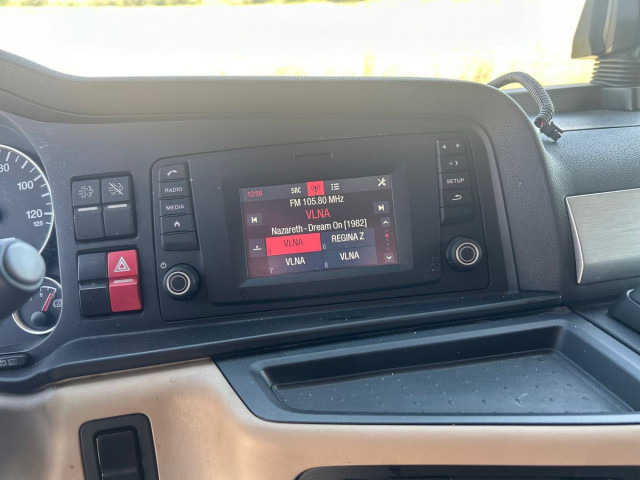 MAN TGX 26.470 6X2-4 BL tandem - Тентованный грузовик: фото 3 MAN TGX 26.470 6X2-4 BL tandem - Тентованный грузовик: фото 3