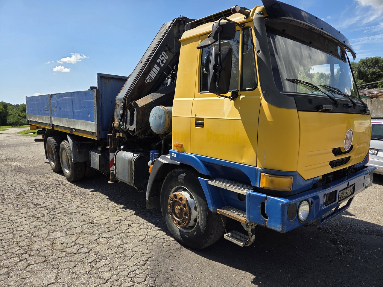 TATRA T815 260R11 6x6 + HIAB 250 - Грузовик бортовой/ Платформа, Автоманипулятор: фото 5 TATRA T815 260R11 6x6 + HIAB 250 - Грузовик бортовой/ Платформа, Автоманипулятор: фото 5