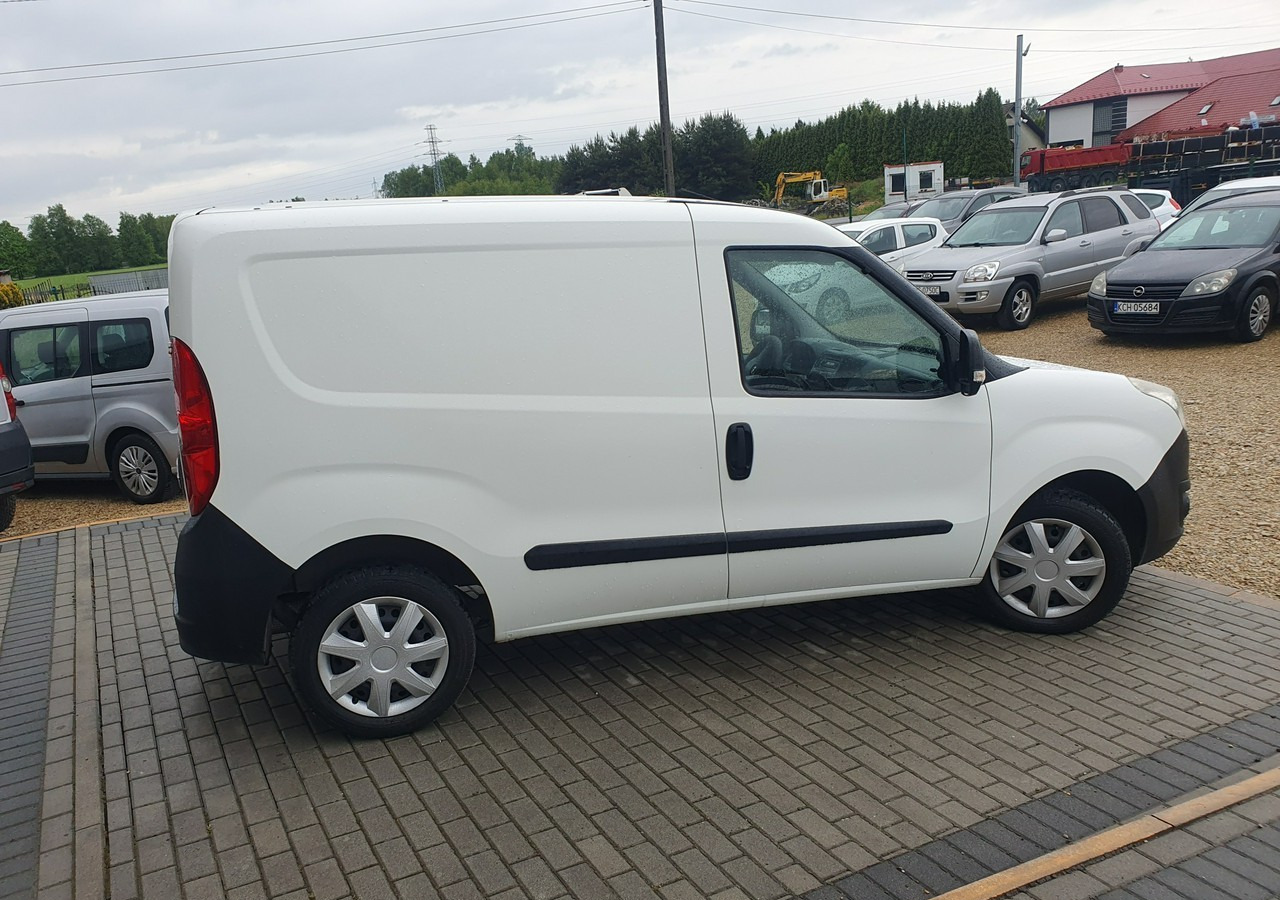 Opel Combo Opel Combo 1.4 Benzyna Polski Salon - Цельнометаллический фургон: фото 5 Opel Combo Opel Combo 1.4 Benzyna Polski Salon - Цельнометаллический фургон: фото 5