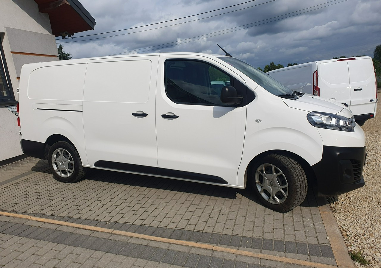 Opel Vivaro 2,0 Diesel | 160 tyś.km | Stan bdb! - Цельнометаллический фургон: фото 4 Opel Vivaro 2,0 Diesel | 160 tyś.km | Stan bdb! - Цельнометаллический фургон: фото 4