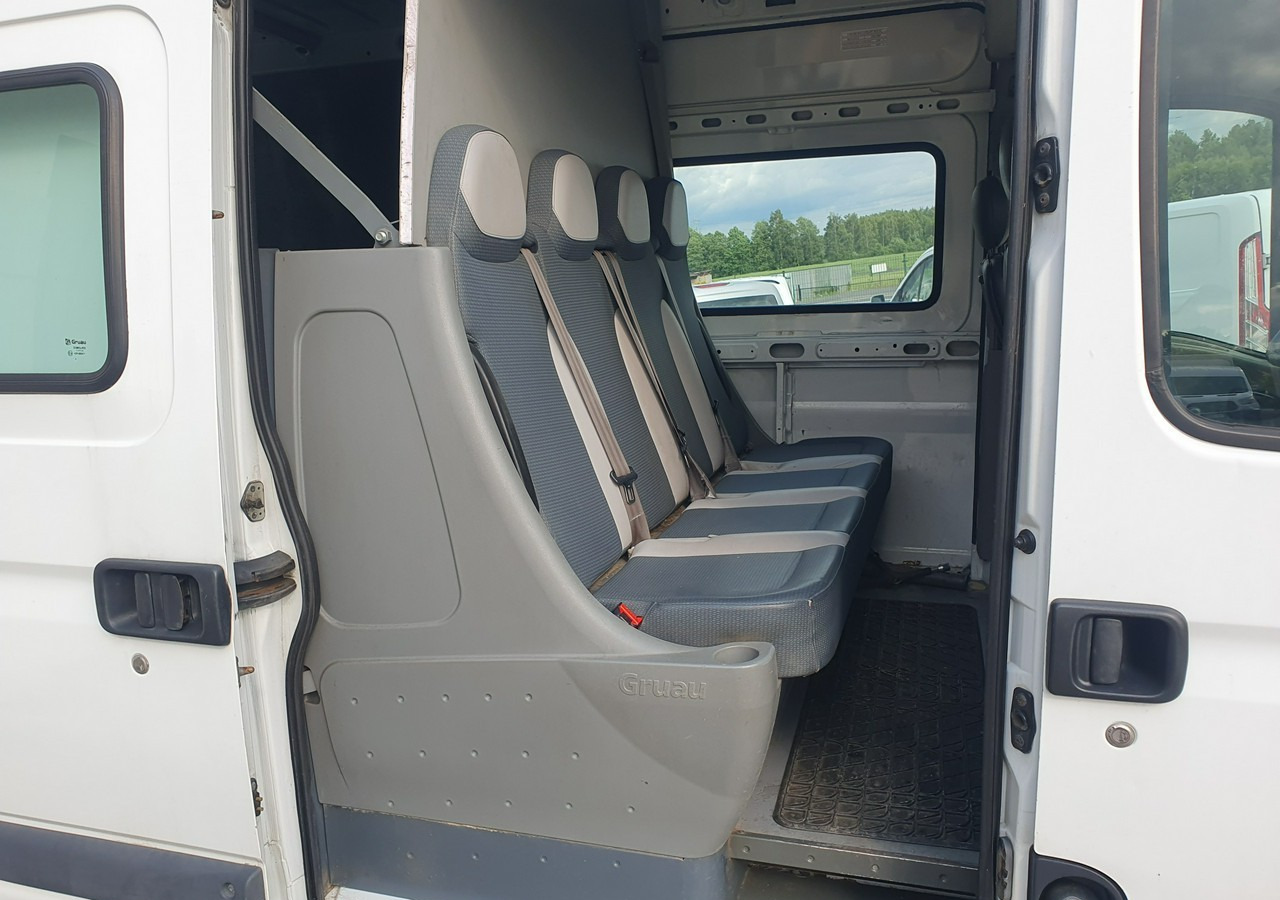 Renault Master doka* brygadówka* 7 osób* - Цельнометаллический фургон: фото 5 Renault Master doka* brygadówka* 7 osób* - Цельнометаллический фургон: фото 5