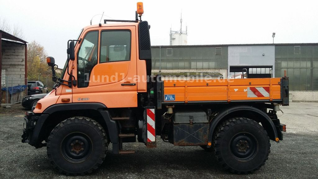Unimog U 300 Kipper Zugmaschine Kommunalhydraulik U 500 400 U 300 Kipper Zugmaschine Kommunalhydraulik U 500 400 - Коммунальная/ Специальная техника: фото 3 Unimog U 300 Kipper Zugmaschine Kommunalhydraulik U 500 400 U 300 Kipper Zugmaschine Kommunalhydraulik U 500 400 - Коммунальная/ Специальная техника: фото 3