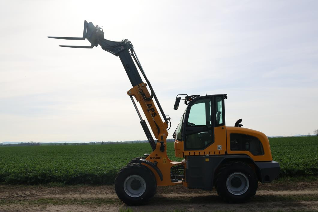 APS 2500 / T - Телескопический фронтальный погрузчик: фото 1 APS 2500 / T - Телескопический фронтальный погрузчик: фото 1