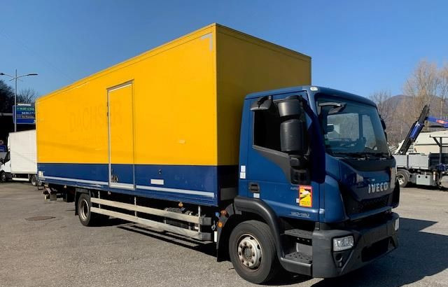 Iveco EUROCARGOeurocargo 120e19 - Грузовик с закрытым кузовом: фото 1 Iveco EUROCARGOeurocargo 120e19 - Грузовик с закрытым кузовом: фото 1