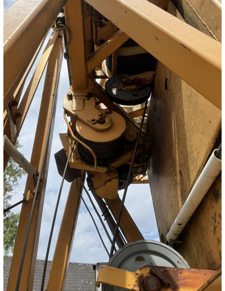 Liebherr 50K, damaged slev drive, no winch brake… - Быстромонтируемый башенный кран: фото 3 Liebherr 50K, damaged slev drive, no winch brake… - Быстромонтируемый башенный кран: фото 3