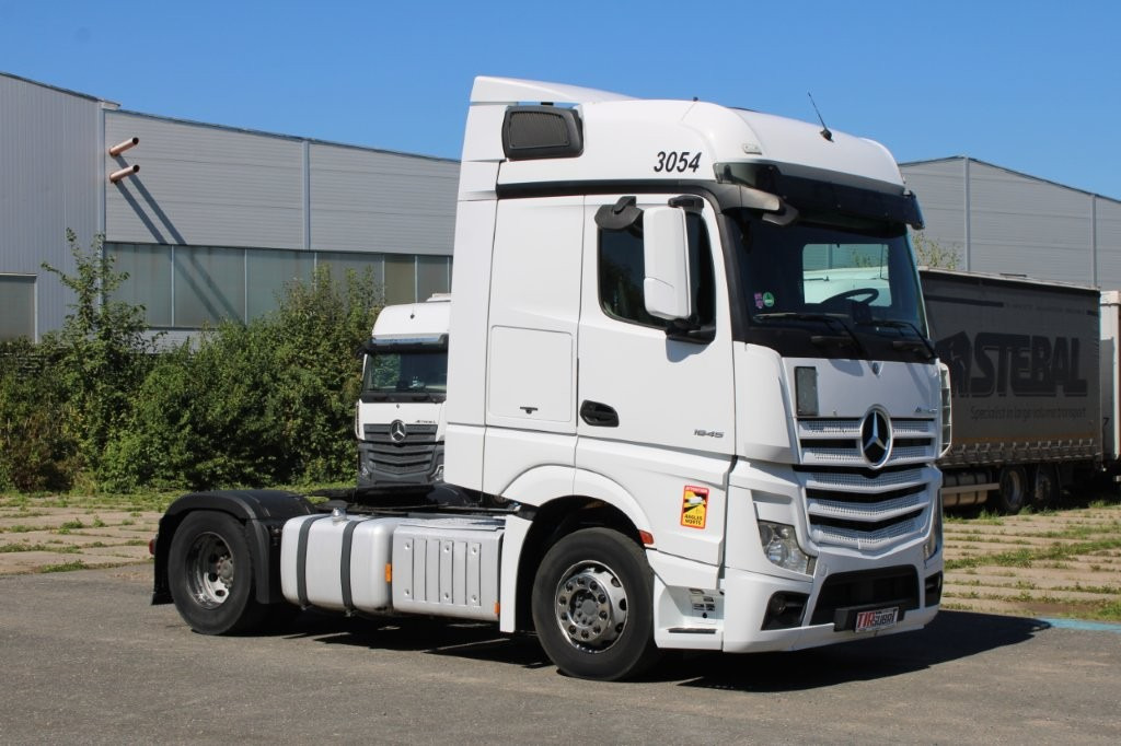 Mercedes-Benz ACTROS 1845 - Тягач: фото 2 Mercedes-Benz ACTROS 1845 - Тягач: фото 2