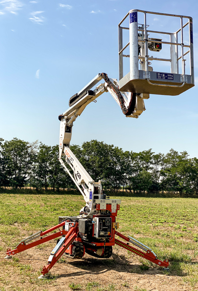 Easylift R130 - Коленчатый подъемник: фото 2 Easylift R130 - Коленчатый подъемник: фото 2
