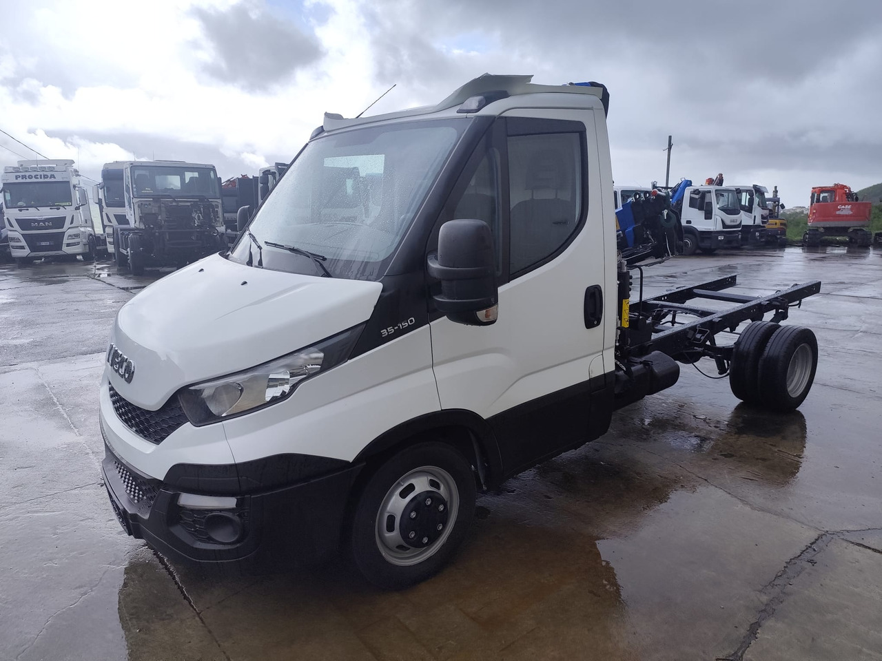 Автоманипулятор IVECO DAILY 35C15: фото 1