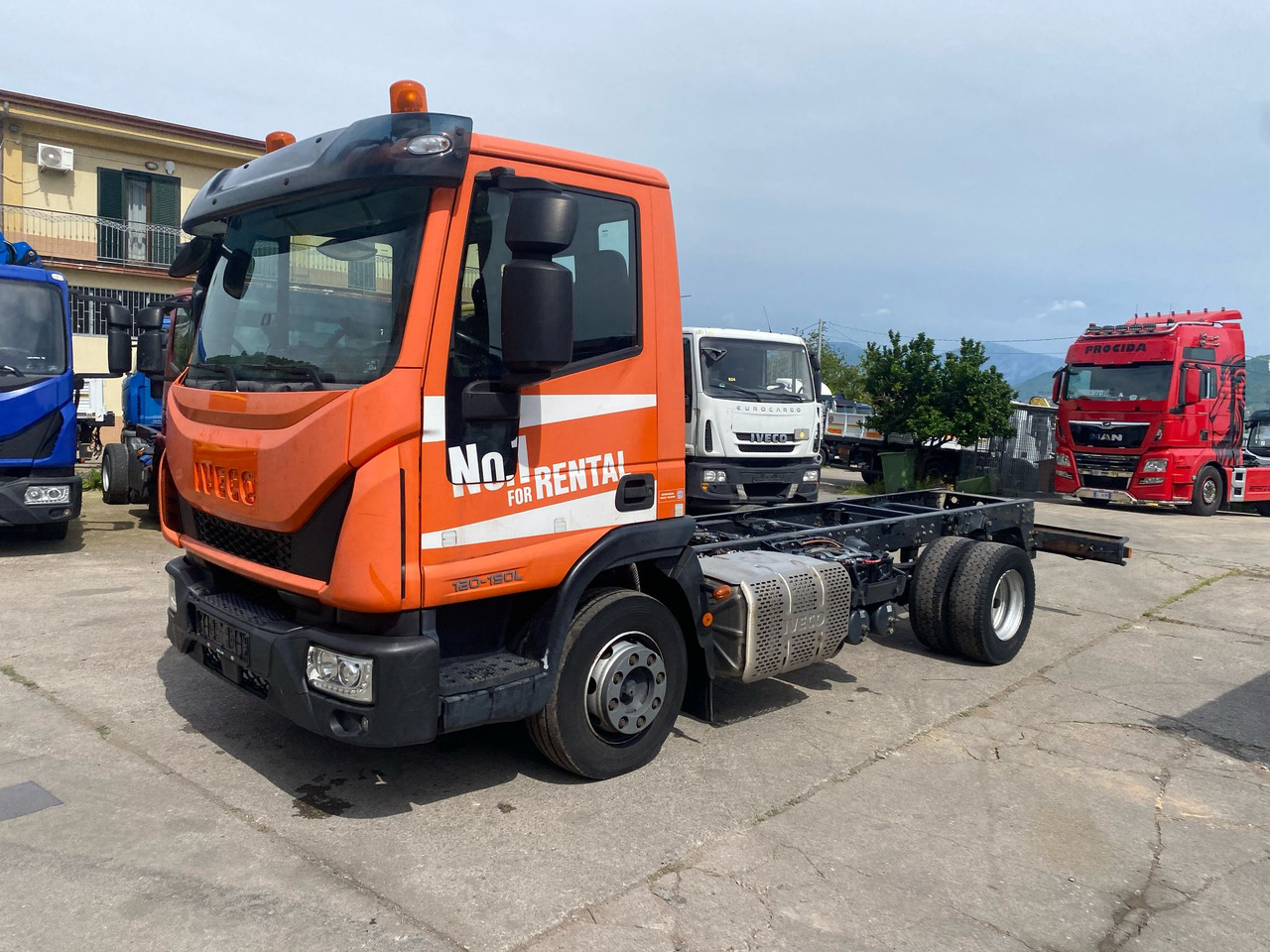 IVECO EUROCARGO 120-90L - Грузовик-шасси: фото 5 IVECO EUROCARGO 120-90L - Грузовик-шасси: фото 5