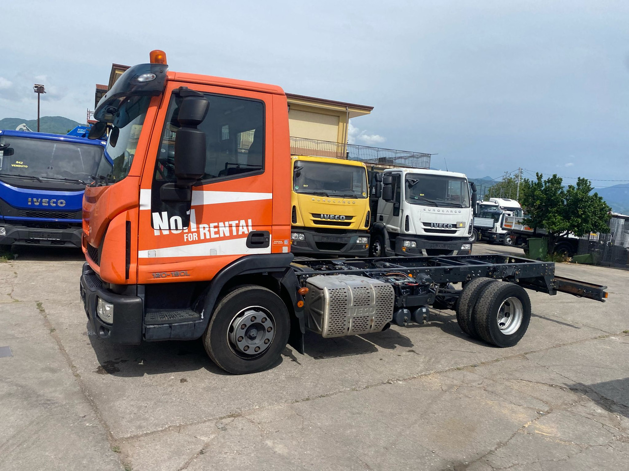 IVECO EUROCARGO 120-90L - Грузовик-шасси: фото 4 IVECO EUROCARGO 120-90L - Грузовик-шасси: фото 4