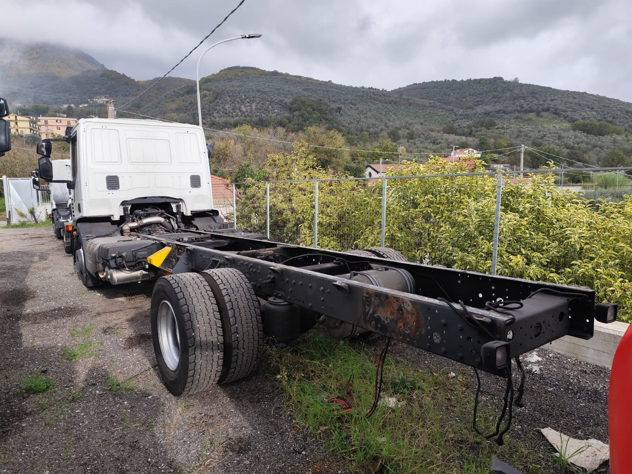 IVECO EUROCARGO 140-250 - Грузовик-шасси: фото 2 IVECO EUROCARGO 140-250 - Грузовик-шасси: фото 2