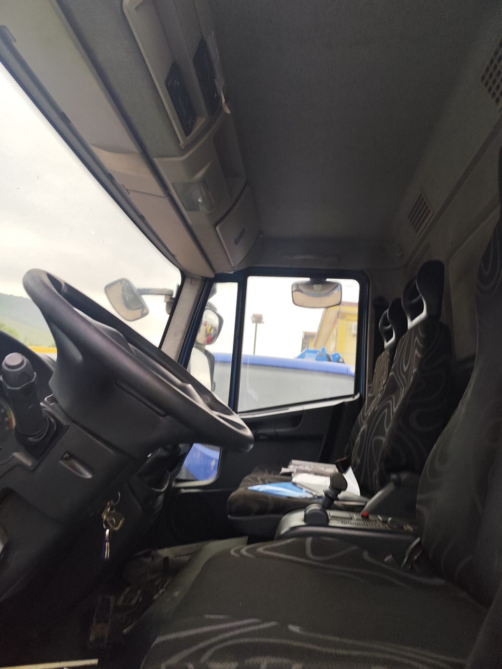 IVECO EUROCARGO 140E25 - Грузовик-шасси: фото 5 IVECO EUROCARGO 140E25 - Грузовик-шасси: фото 5