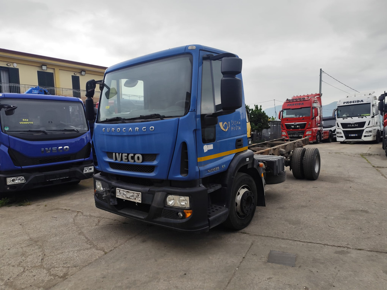 IVECO EUROCARGO 140E25 - Грузовик-шасси: фото 1 IVECO EUROCARGO 140E25 - Грузовик-шасси: фото 1